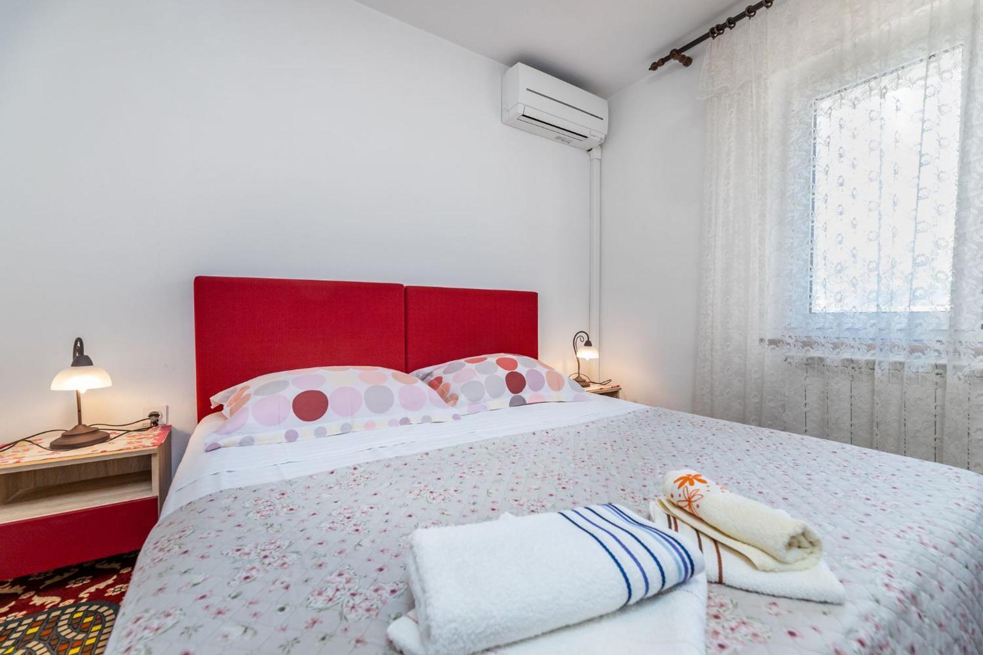 Rooms Sale Marija Baška Exteriér fotografie