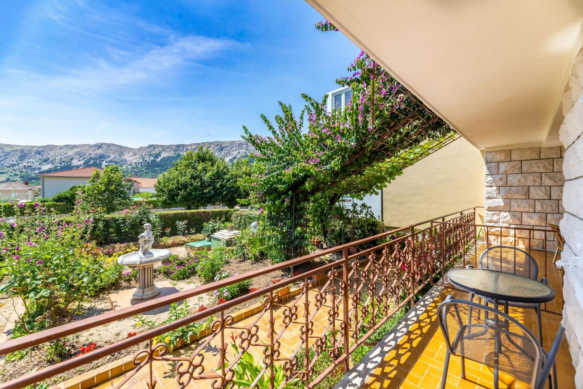 Rooms Sale Marija Baška Exteriér fotografie