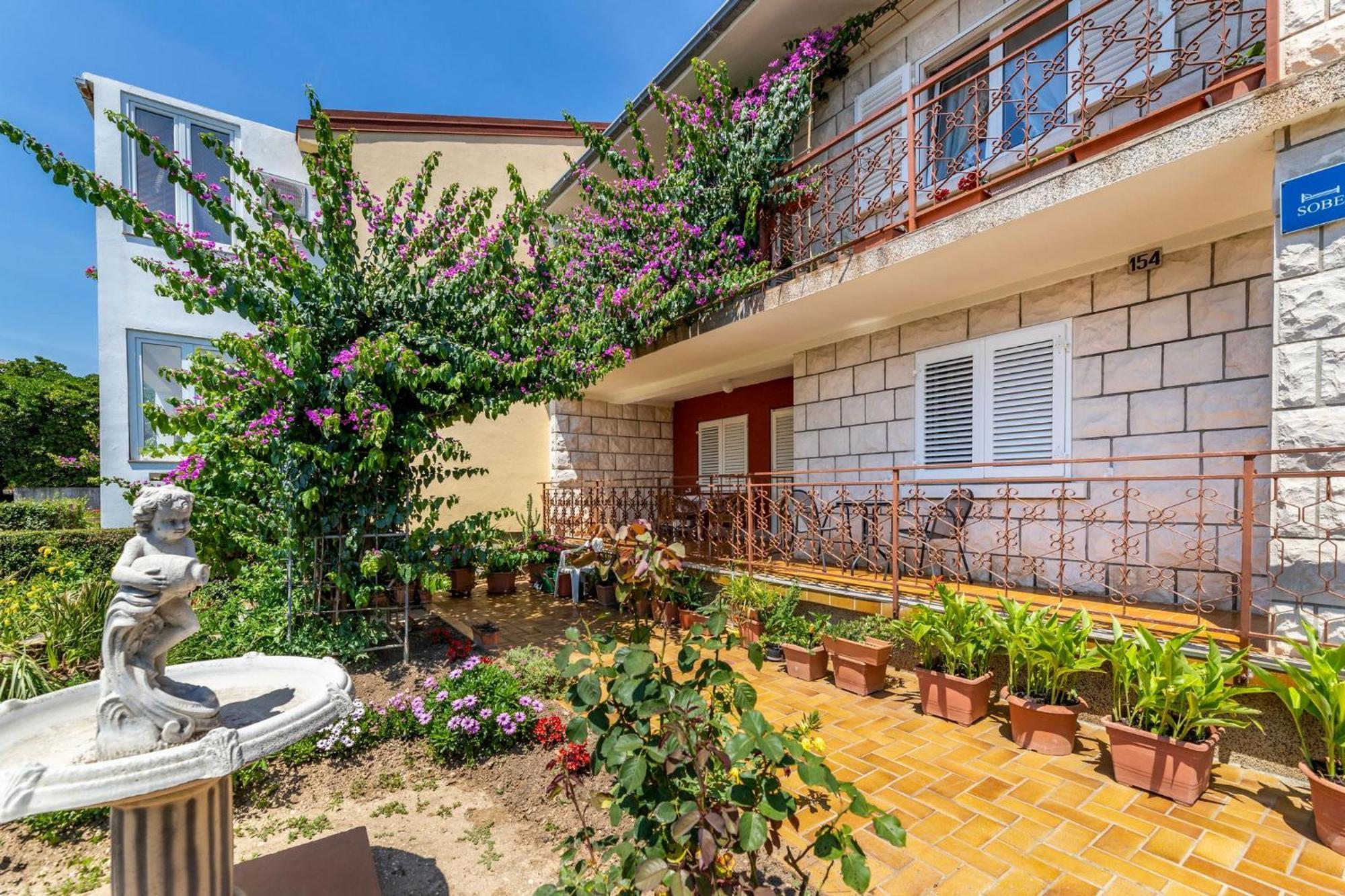Rooms Sale Marija Baška Exteriér fotografie